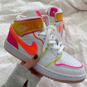 NIKE AIR JORDAN EDGE GLOW
